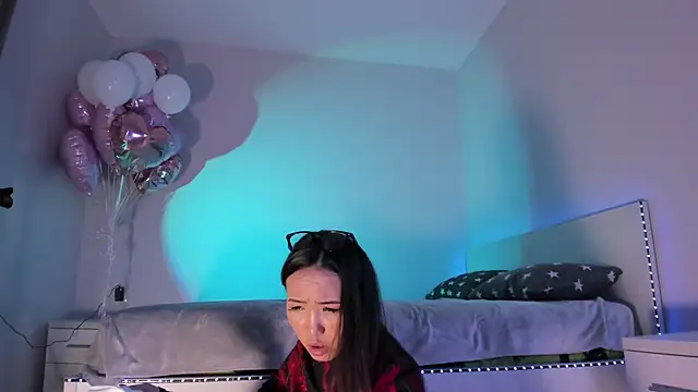 Snapshot of Mishel_Blessing chatting on February 20, 2025, 2:29 am Mishel Blessing online show from February 20, 2025, 2:29 am