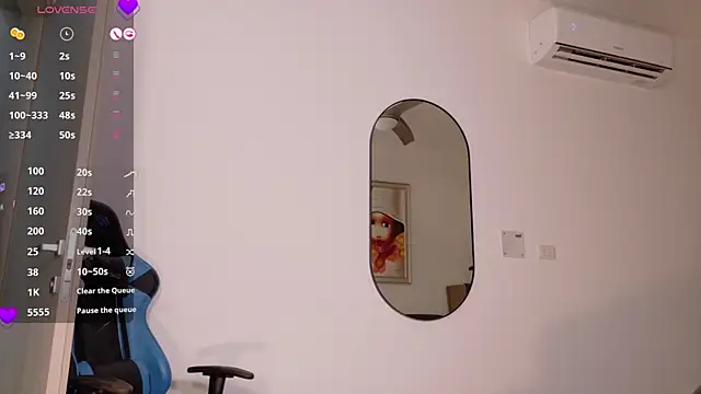 Snapshot of Mishel_Blessing chatting on October 28, 2025, 8:11 pm Mishel Blessing online show from October 28, 2025, 8:11 pm