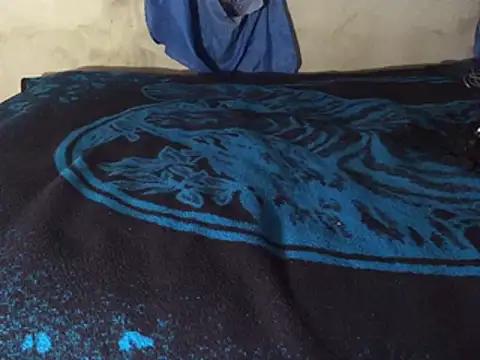 manuamador online show from February 7, 2025, 4:27 am