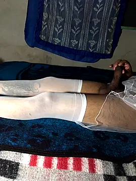 manuamador online show from October 17, 2025, 4:15 am