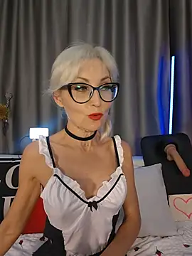 Snapshot of Milforja chatting on May 27, 2026, 6:49 pm Milforja online show from May 27, 2026, 6:49 pm