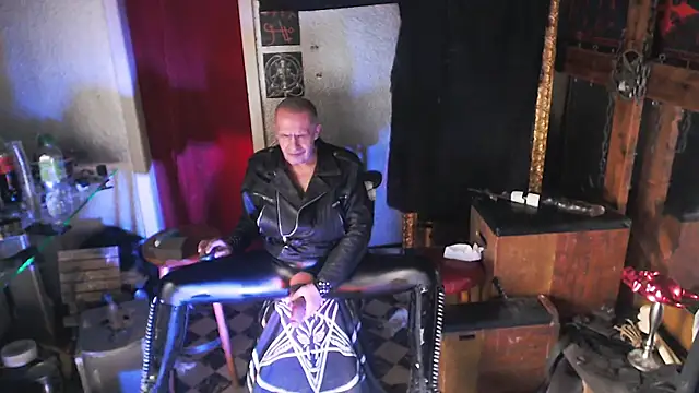 BULGEDEMON online show from February 11, 2026, 10:42 am