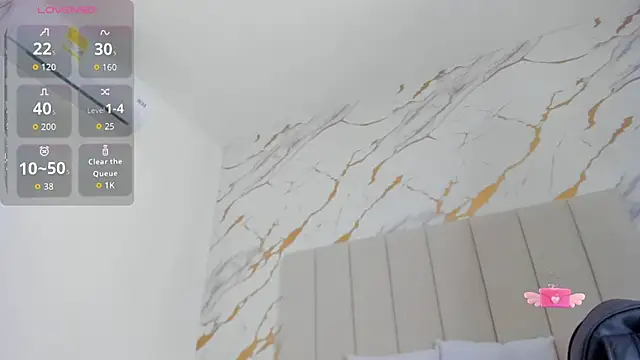 aggy castel online show from April 14, 2026, 3:40 pm