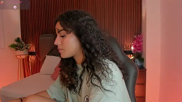 yaya23x online show from April 25, 2026, 2:58 am