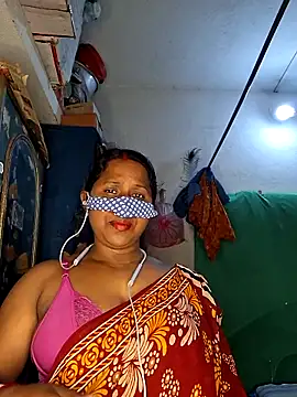 Snapshot of Real_Desi_Couple chatting on April 17, 2026, 4:54 pm Real Desi Couple online show from April 17, 2026, 4:54 pm