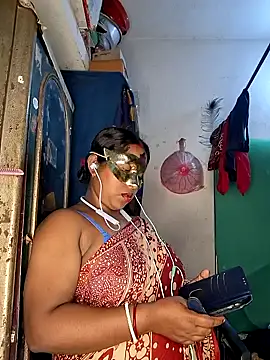 Snapshot of Real_Desi_Couple chatting on April 18, 2026, 4:33 pm Real Desi Couple online show from April 18, 2026, 4:33 pm