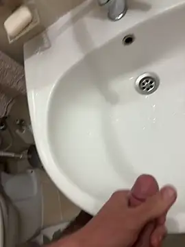 denizli18 online show from May 7, 2026, 7:19 pm