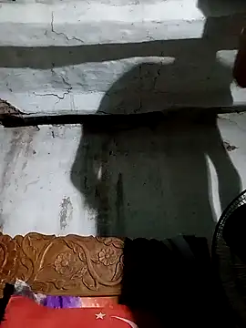 Roni1028 online show from December 9, 2024, 5:08 pm