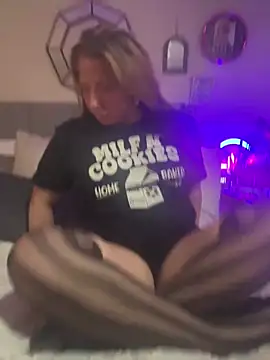 Snapshot of megansweetfromthevalley chatting on February 13, 2026, 2:07 am megansweetfromthevalley online show from February 13, 2026, 2:07 am