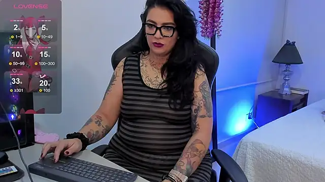 poisson ivy online show from March 7, 2025, 10:24 am