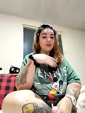 poisson ivy online show from October 6, 2025, 3:15 am