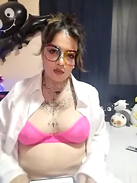 poisson ivy online show from October 14, 2025, 6:20 pm