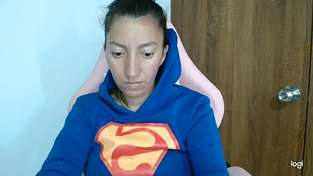 kaybabyhot online show from October 2, 2025, 4:36 pm