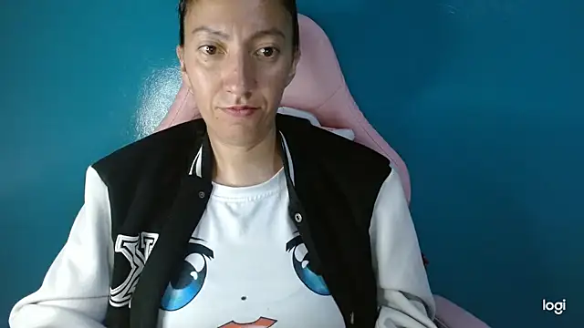 kaybabyhot online show from February 4, 2026, 4:40 am