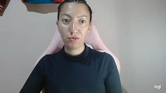 kaybabyhot online show from March 18, 2026, 3:53 am