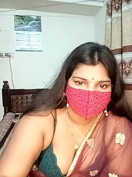 Snapshot of Hot-Angel_ chatting on January 13, 2025, 1:02 am Hot-Angel online show from January 13, 2025, 1:02 am