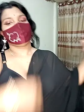 Snapshot of Hot-Angel_ chatting on January 14, 2025, 12:11 am Hot-Angel online show from January 14, 2025, 12:11 am