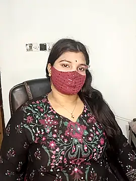 Hot-Angel  online show from January 7, 2026, 7:49 pm