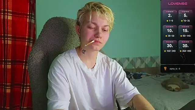 esajukyy online show from December 17, 2024, 4:32 pm