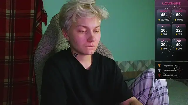 esajukyy online show from December 30, 2024, 1:03 pm