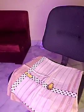 Snapshot of Olivia3 chatting on November 9, 2025, 7:56 pm Olivia3 online show from November 9, 2025, 7:56 pm