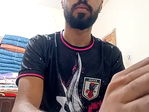 chikagokadi31 online show from April 9, 2026, 11:37 am