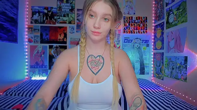 AliceMilman online show from February 18, 2025, 2:27 pm