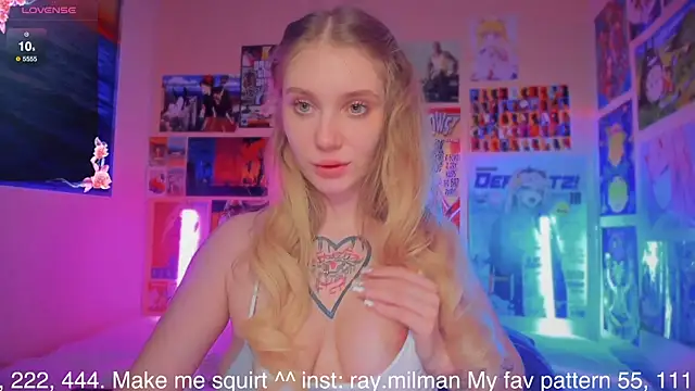 AliceMilman online show from March 18, 2025, 3:21 pm