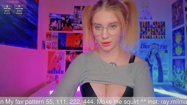 AliceMilman online show from October 3, 2025, 5:04 am