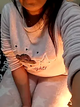 ShadiaStar online show from January 17, 2025, 9:39 pm