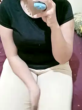 ShadiaStar online show from March 21, 2025, 7:46 pm