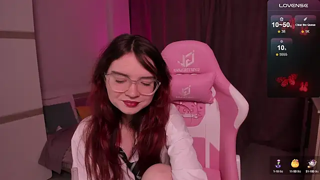 Snapshot of Sonya_Glen chatting on December 25, 2024, 9:43 pm Sonya Glen online show from December 25, 2024, 9:43 pm