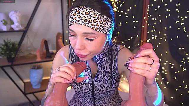 Snapshot of Bllowjoyy chatting on January 17, 2025, 11:06 am Bllowjoyy online show from January 17, 2025, 11:06 am