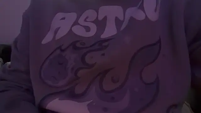 houy111111 online show from November 15, 2025, 4:03 pm