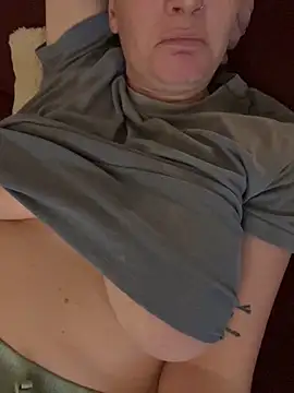 LaceyLondonXO online show from December 17, 2024, 11:05 pm