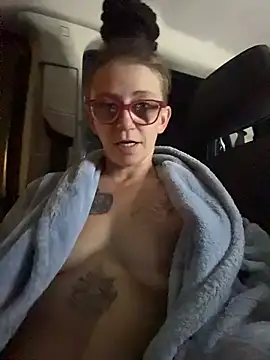 Stonermama666420 online show from July 20, 2026, 5:44 am