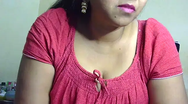 Snapshot of Suhana-sapna chatting on February 6, 2025, 1:21 pm Suhana-sapna online show from February 6, 2025, 1:21 pm