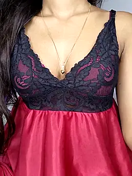 Snapshot of sexyriya_008 chatting on September 27, 2025, 7:57 am sexyriya 008 online show from September 27, 2025, 7:57 am