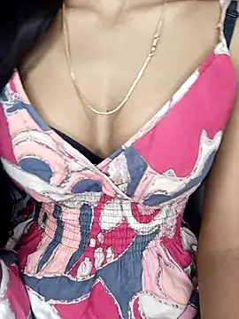 Snapshot of sexyriya_008 chatting on October 9, 2025, 9:29 am sexyriya 008 online show from October 9, 2025, 9:29 am
