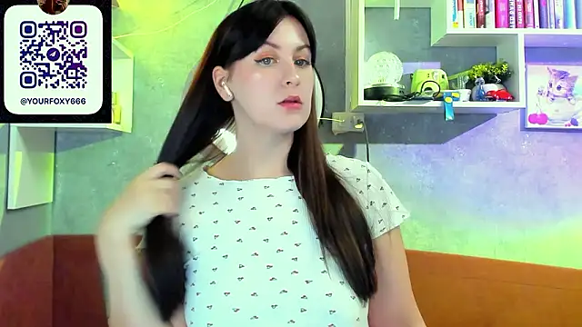 liya gorgeous online show from March 12, 2026, 4:57 pm