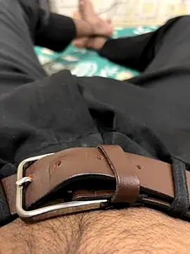 mahiking online show from October 28, 2025, 5:48 pm