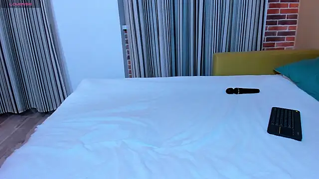 Venera66615 online show from April 18, 2026, 7:58 pm