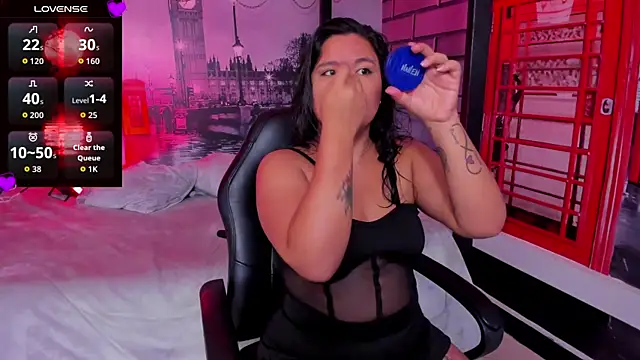 natasha adams22 online show from November 14, 2025, 2:10 am