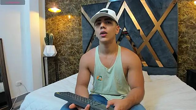 Flynn Riider online show from March 6, 2025, 11:25 am