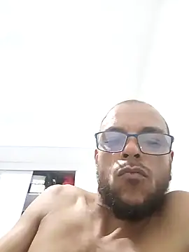 Snapshot of Charly_BC_Dirty chatting on December 9, 2024, 11:13 pm Charly BC Dirty online show from December 9, 2024, 11:13 pm