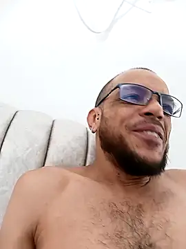 Snapshot of Charly_BC_Dirty chatting on December 10, 2024, 2:28 pm Charly BC Dirty online show from December 10, 2024, 2:28 pm