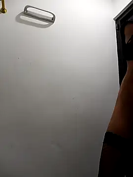 Snapshot of Charly_BC_Dirty chatting on December 19, 2024, 3:18 am Charly BC Dirty online show from December 19, 2024, 3:18 am