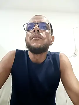 Snapshot of Charly_BC_Dirty chatting on January 14, 2025, 2:29 am Charly BC Dirty online show from January 14, 2025, 2:29 am