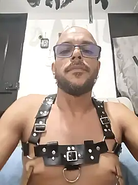 Snapshot of Charly_BC_Dirty chatting on February 7, 2025, 6:35 am Charly BC Dirty online show from February 7, 2025, 6:35 am