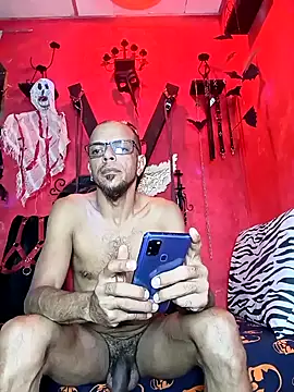 Snapshot of Charly_BC_Dirty chatting on November 1, 2025, 11:12 am Charly BC Dirty online show from November 1, 2025, 11:12 am